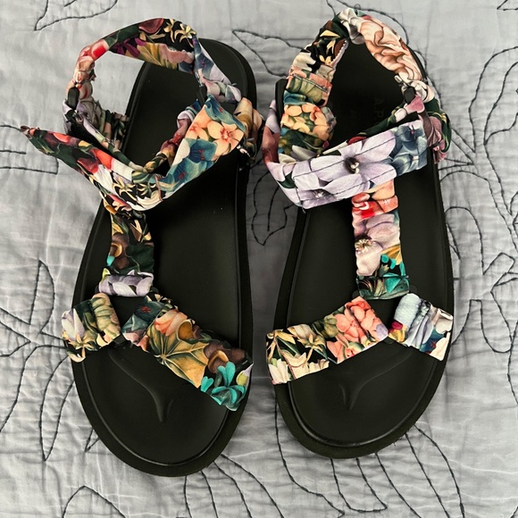 A.P.C. Multicolor Liberty Sandals - Picture 3 of 4